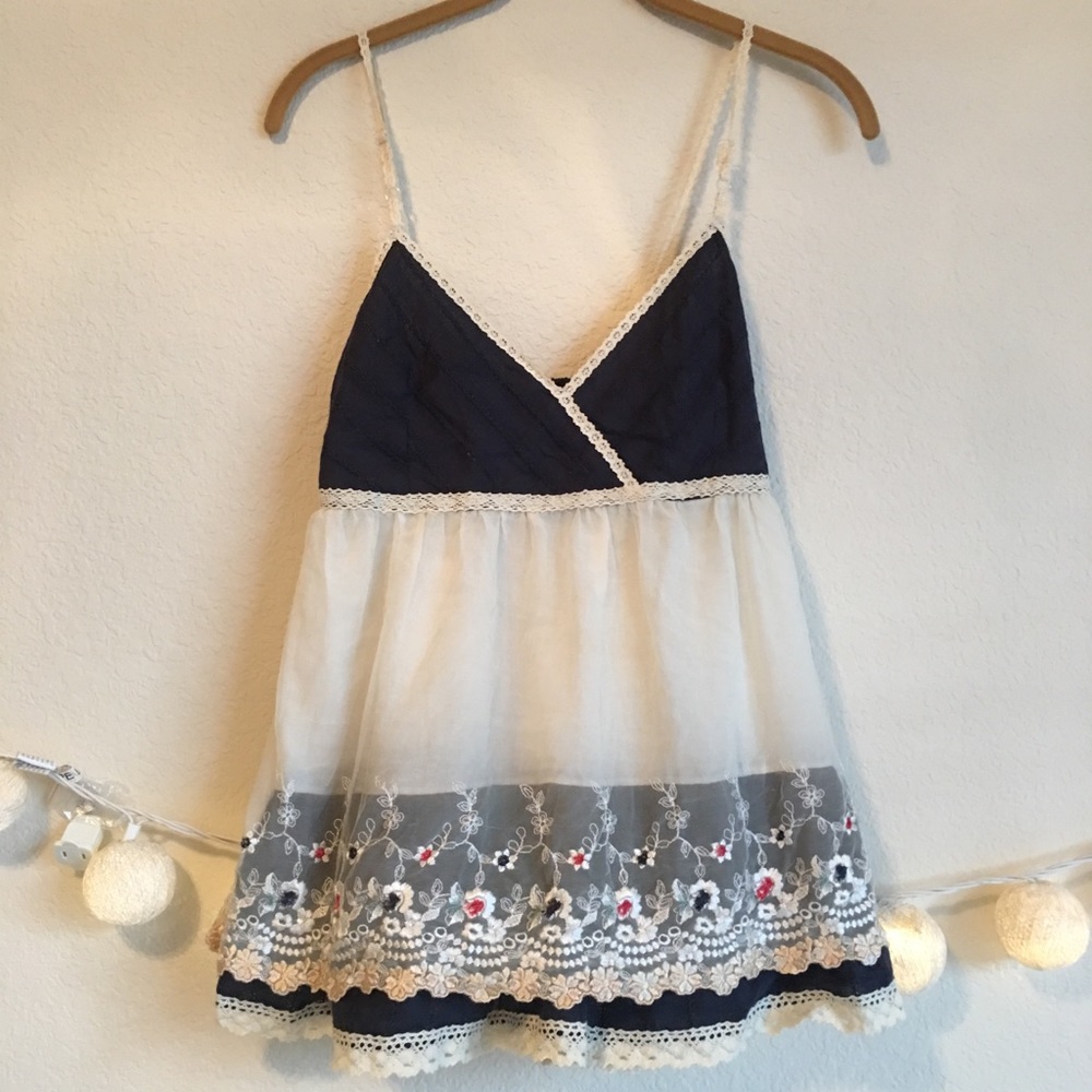 Delicate tank top